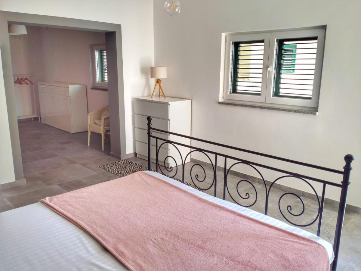Minimalistic Oasis By The Sea In Stanici Villa Целина Екстериор снимка